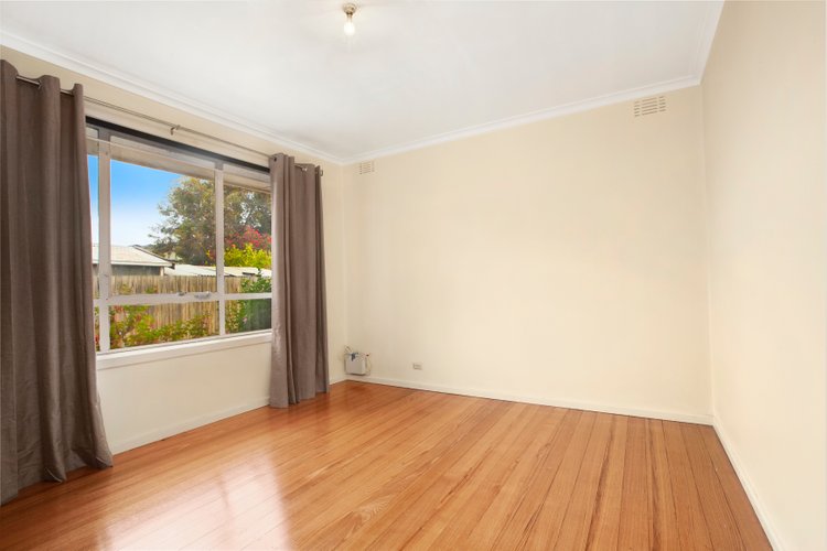 2/22 Sharps Road  Tullamarine 3043