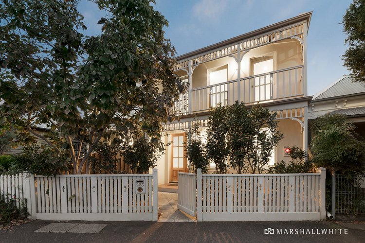 223 Esplanade West
