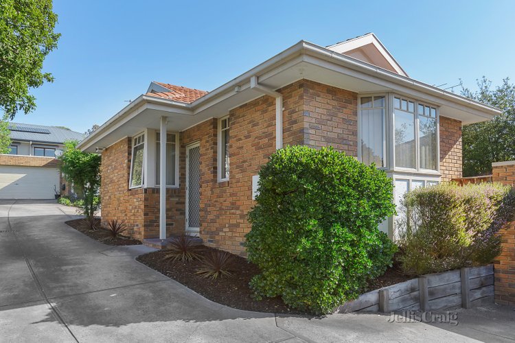 2/23 Lorimer Street Greensborough 3088