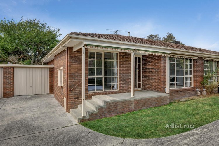 2 24 Bedford Road Ringwood 3134