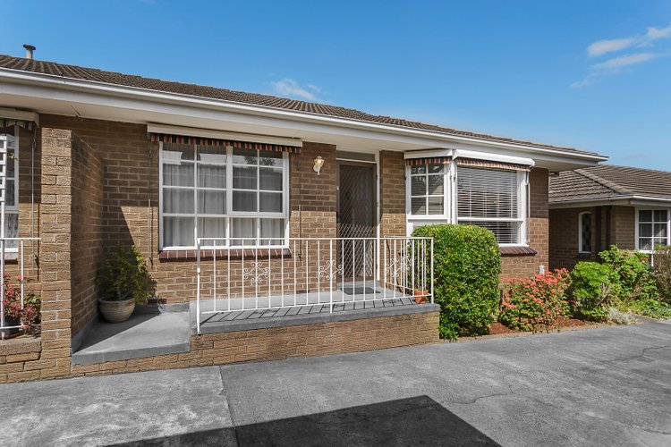 2/24 Mount Pleasant Road Nunawading 3131