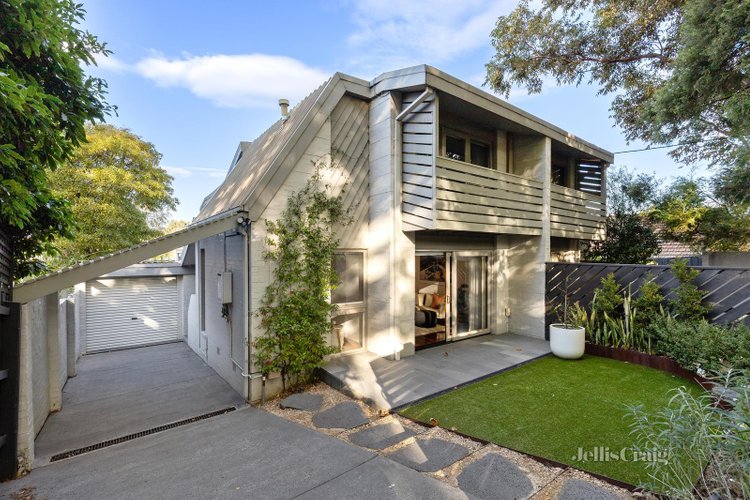 2 24 Rochester Road Canterbury 3126