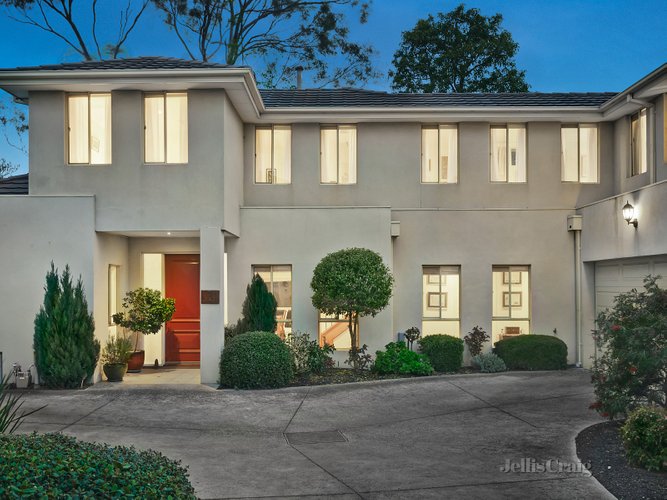 2/242 Lawrence Road Mount Waverley 3149