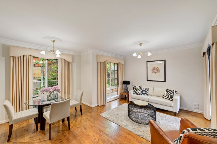 2/25 Chestnut Street Surrey Hills 3127