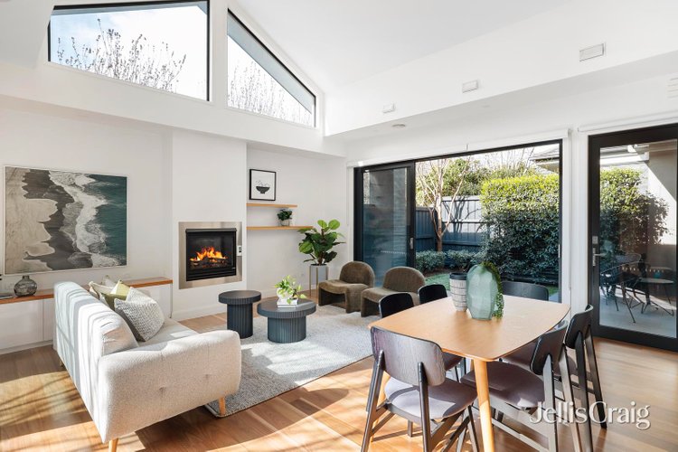 2 26 Charles Street Glen Iris 3146