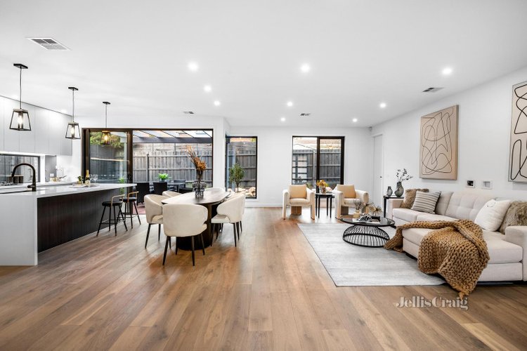 2 26 Hayfield Road Mount Waverley 3149