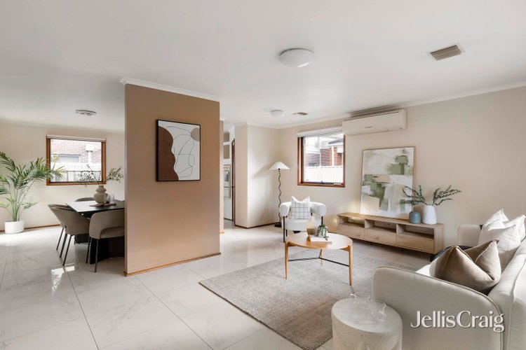 2 26 Stortford Avenue Ivanhoe 3079