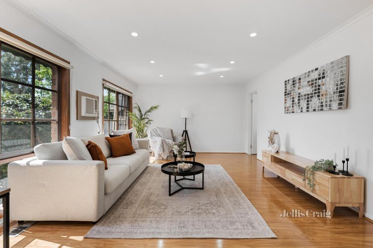 2/268 Gallaghers Road  Glen Waverley 3150