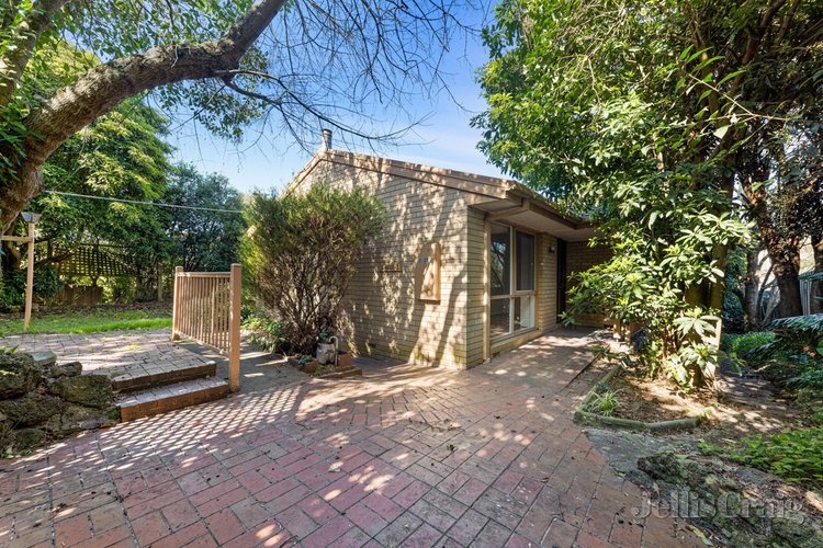 2/27 Alfreda Avenue Rosanna 3084