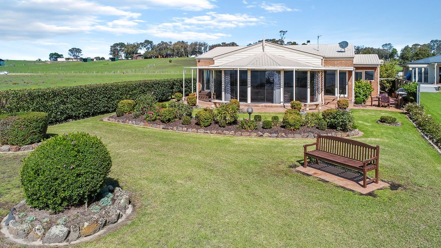 227 Bay Road, Eagle Point