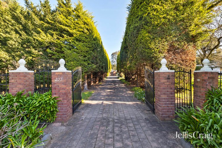 227 Bungower Road Somerville 3912