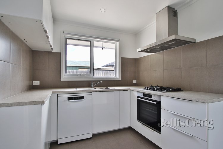 2/27 Elder Street Street Clarinda 3169