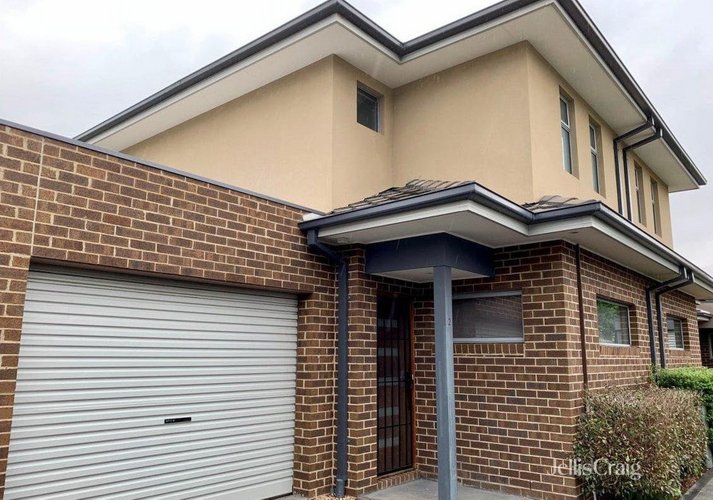 2/27 Mcmahon Road Reservoir 3073