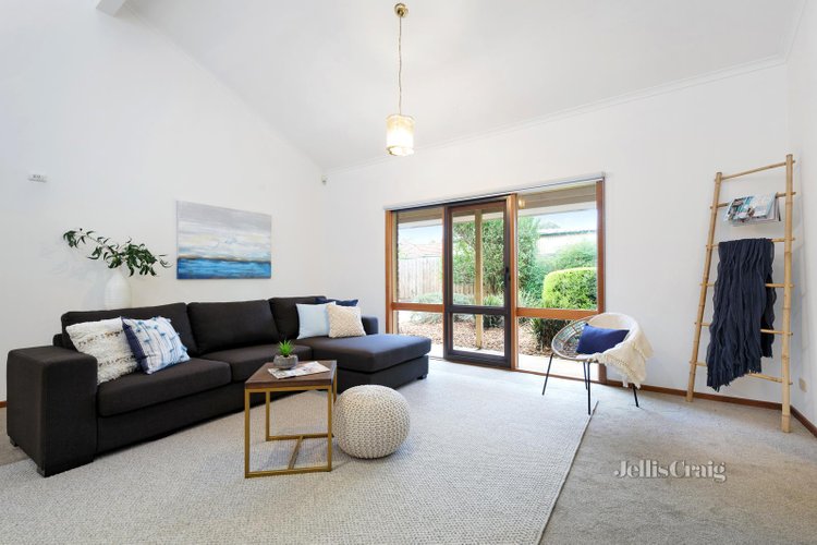 2 275 Springvale Road Nunawading 3131