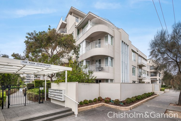 22 8 Graham Street Port Melbourne 3207