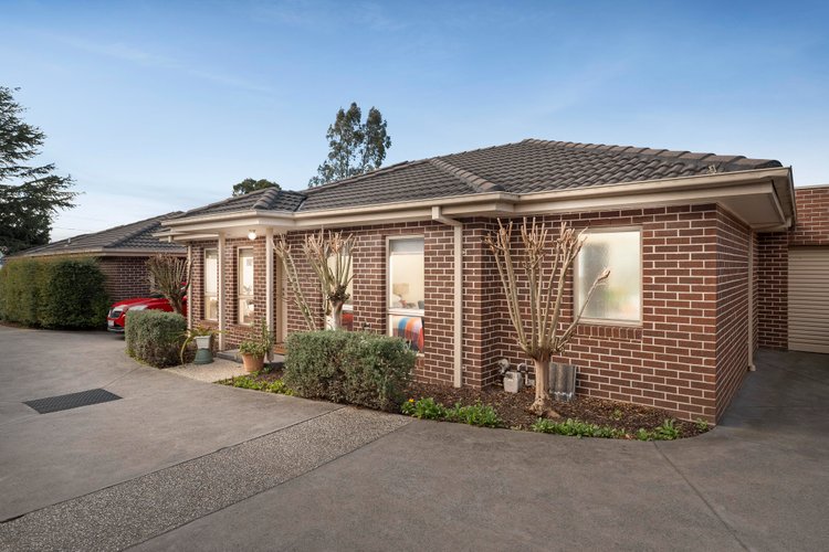 2 29 Slevin Street  Lilydale 3140