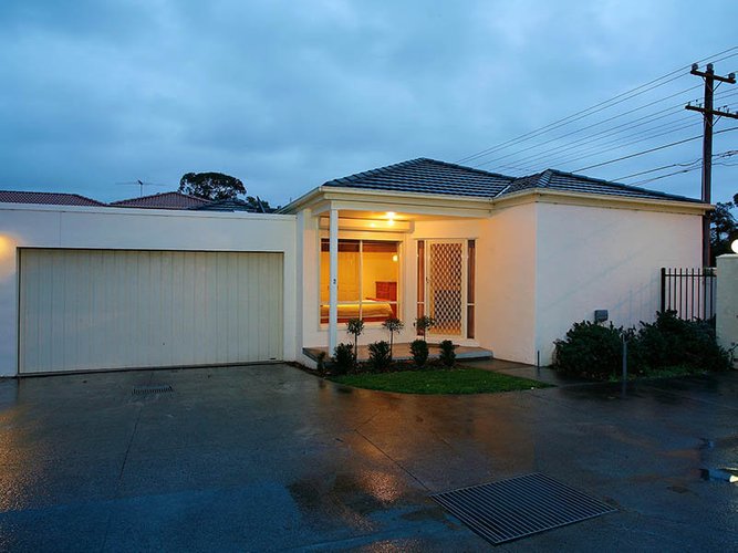2 292 Canterbury Road Heathmont 3135