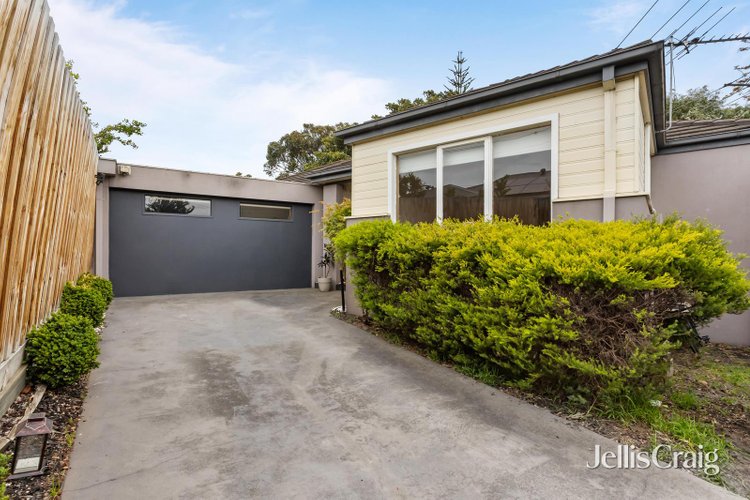 2 3 Brady Road Bentleigh East 3165