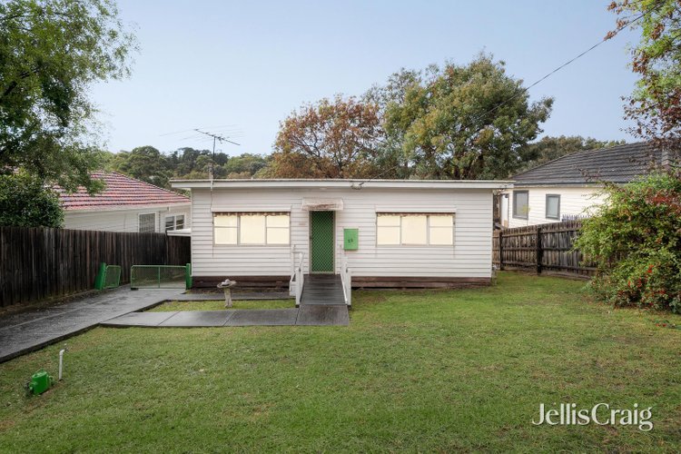 23 Brownes Crescent Eltham 3095
