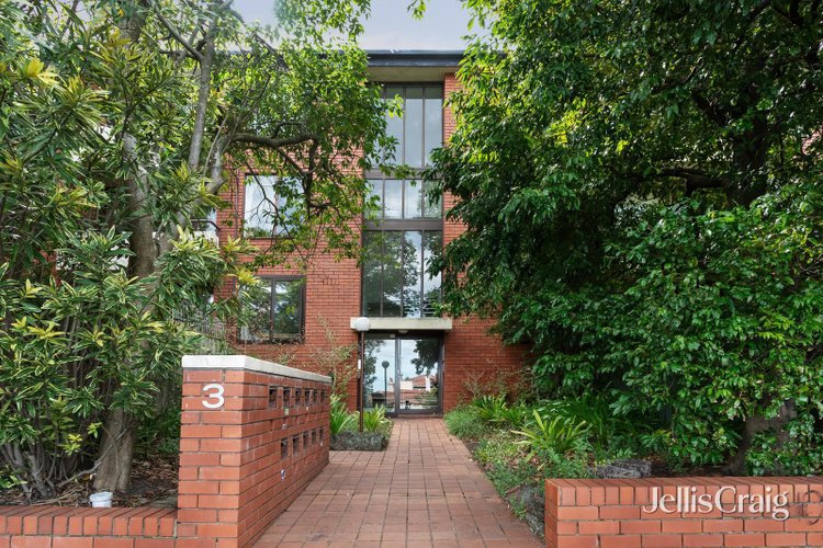 2 3 Burwood Avenue Hawthorn East 3123