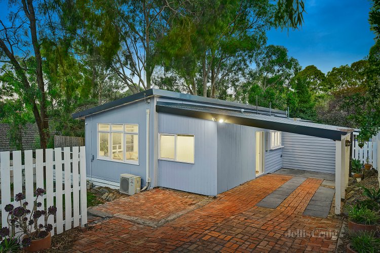 23 Dalmor Avenue Mitcham 3132
