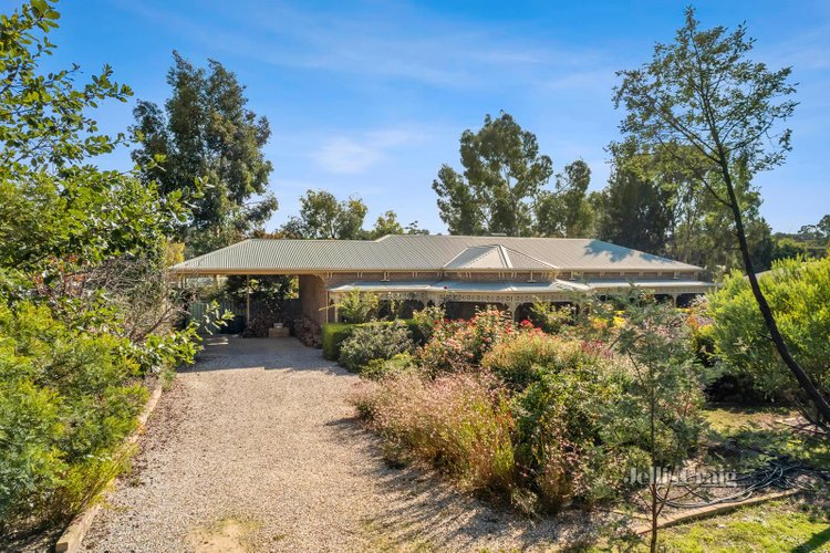 23 Eleanor Drive Campbells Creek 3451