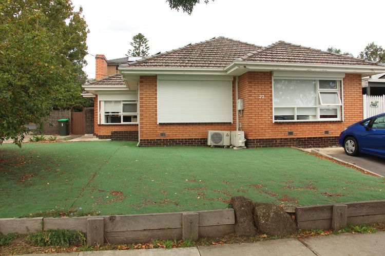 23 Everglade  Avenue Forest Hill 3131