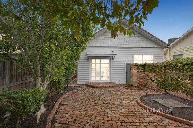 23 Exhibition Street Mckinnon 3204