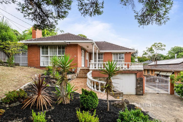 23 Grange Park Avenue Doncaster 3108