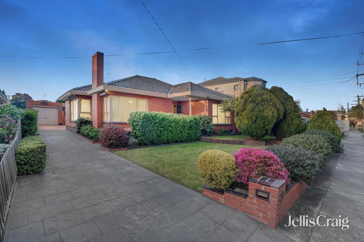 23 Jacqueline Road Mount Waverley 3149