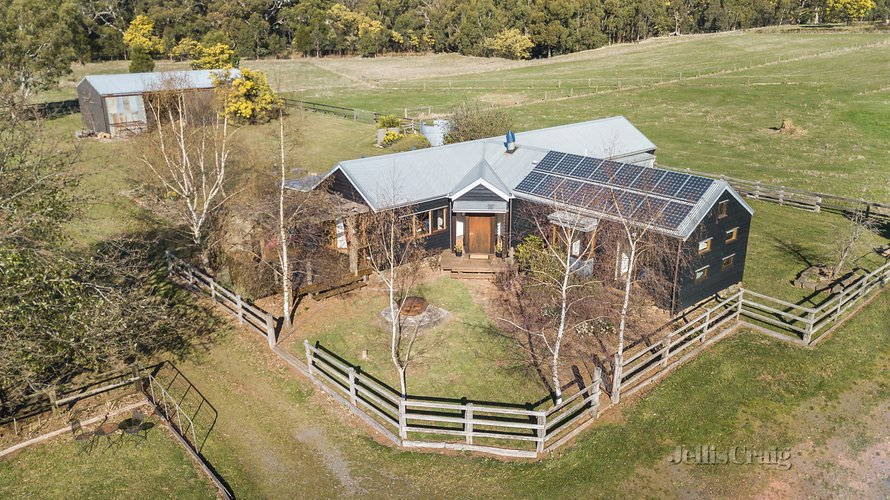 23 Knights Lane Spring Hill 3444