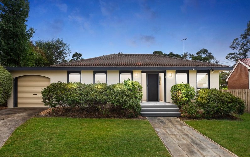 23 Lomond Drive Glen Waverley 3150