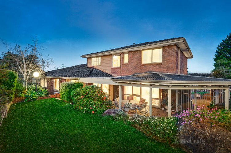 23 Longstaff Court Doncaster East 3109