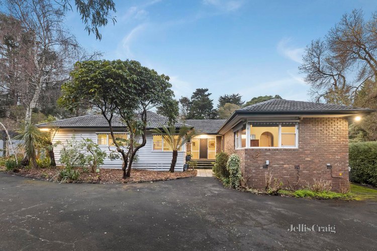 23 Olive Grove Boronia 3155