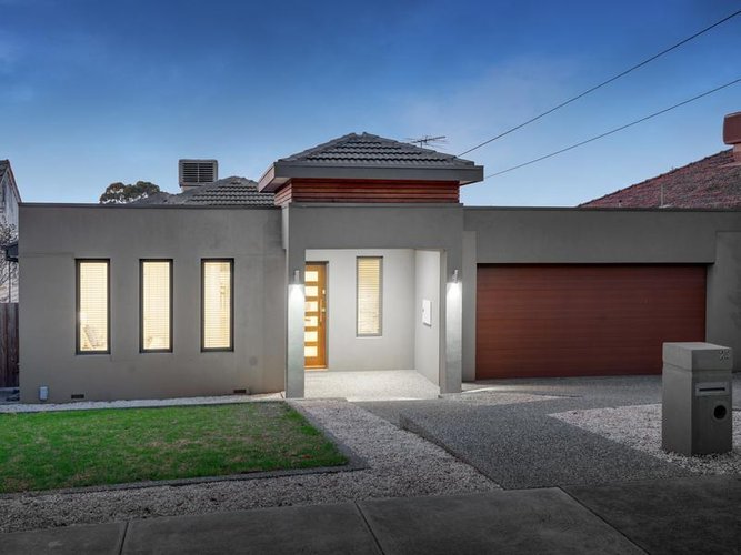 23 Robinson Grove Bulleen 3105