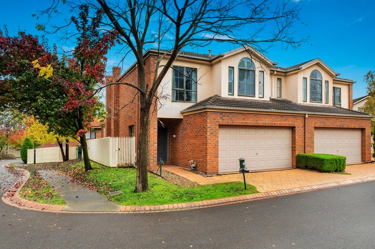 23 St Claire Walk Doncaster East 3109