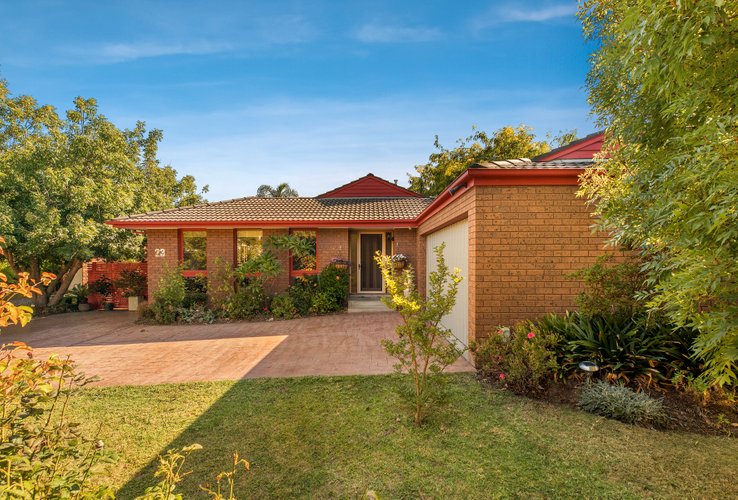 23 St Georges Court Glen Waverley 3150
