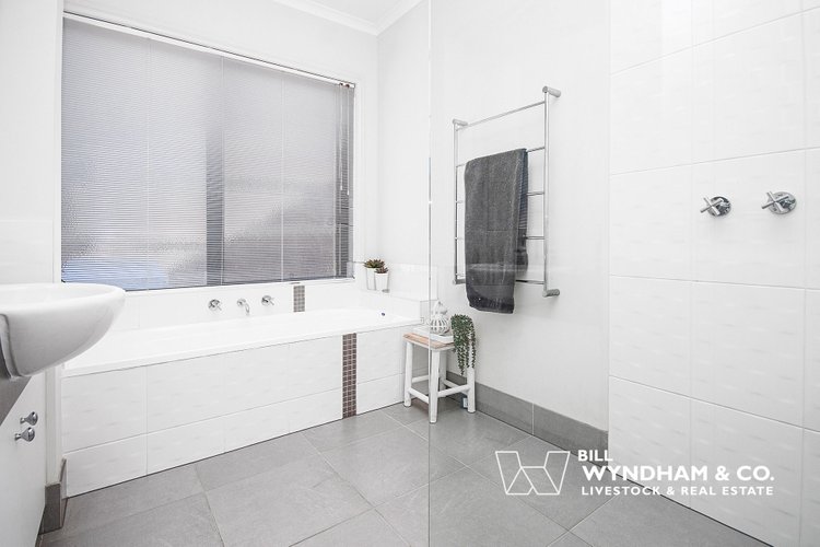 23 The Backwater, Eastwood