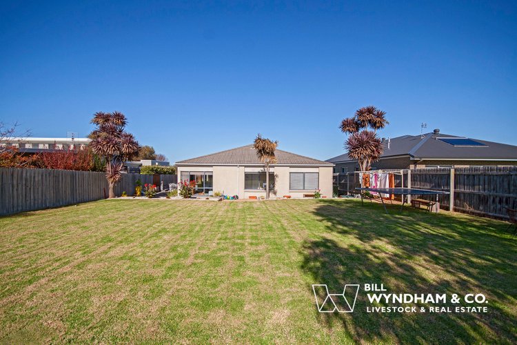 23 The Backwater, Eastwood