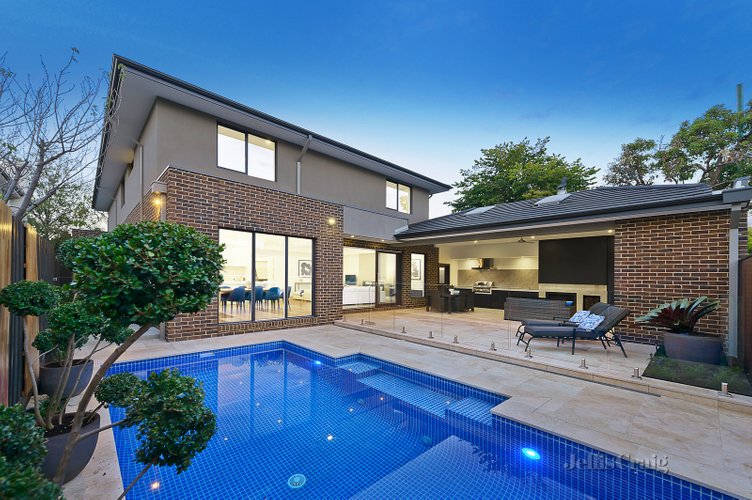23 Uvadale Grove Kew 3101