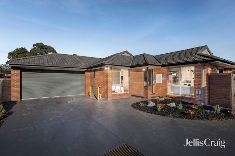 2 3 Wiltshire Avenue Bayswater 3153
