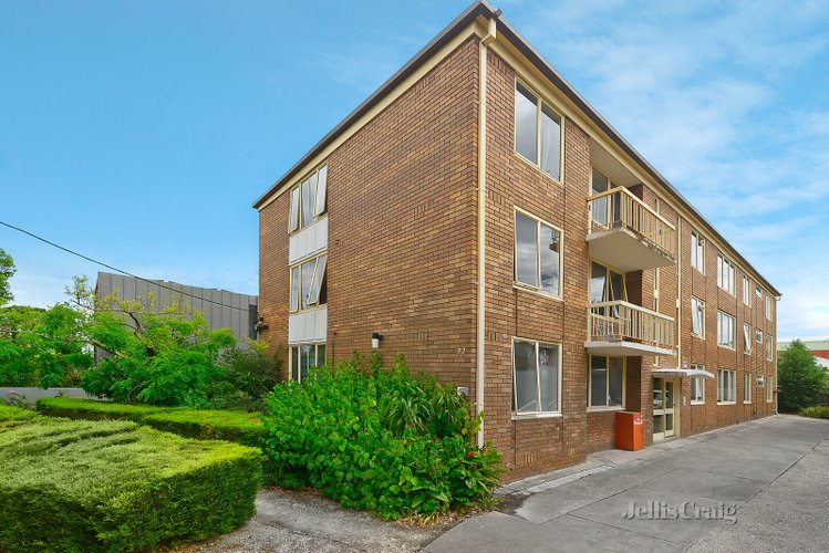 2/30 Barton Street Hawthorn 3122