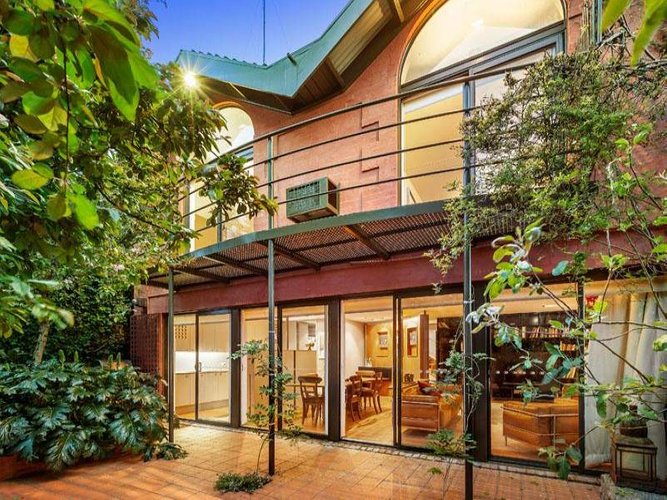 2 30 Erskine Street North Melbourne 3051