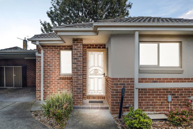 2 30 Highland Street Kingsbury 3083
