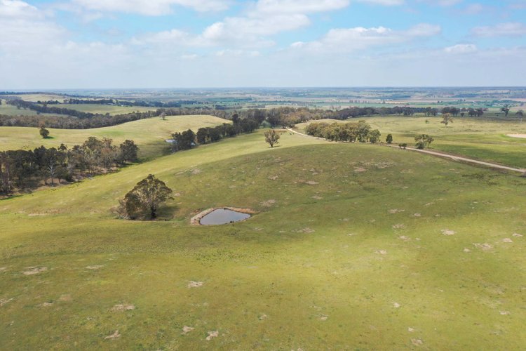 230 Weir Road, Wuk&nbsp;Wuk