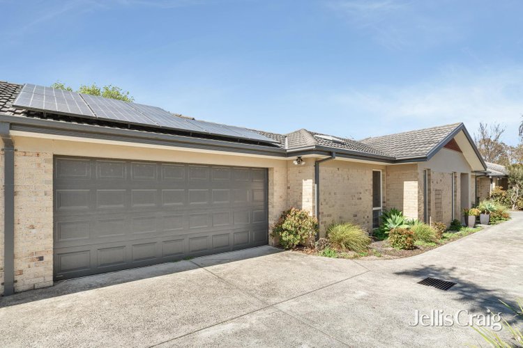 2 31 Ella Grove Chelsea 3196