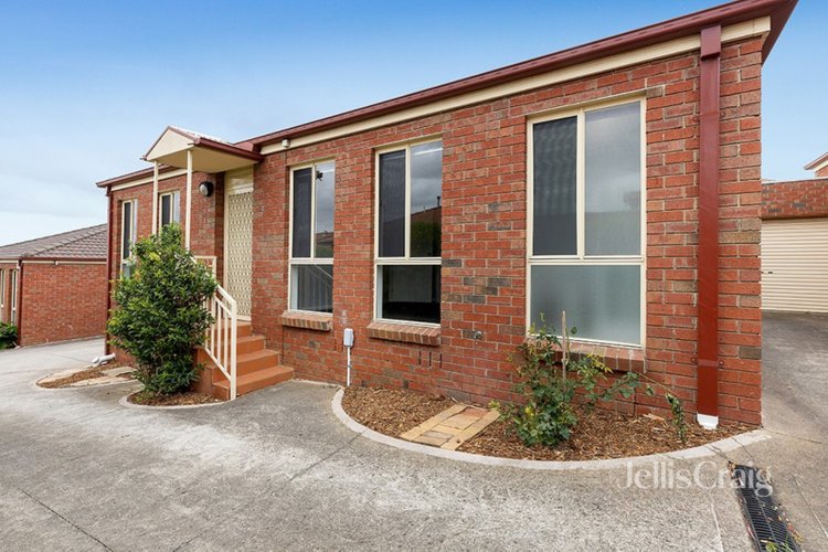 2/31 Rokewood Cres  Meadow Heights 3048