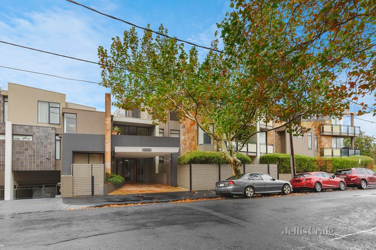 23/129-133 Ormond Esplanade Elwood 3184