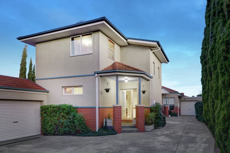 2/317 Buckley Street Aberfeldie 3040