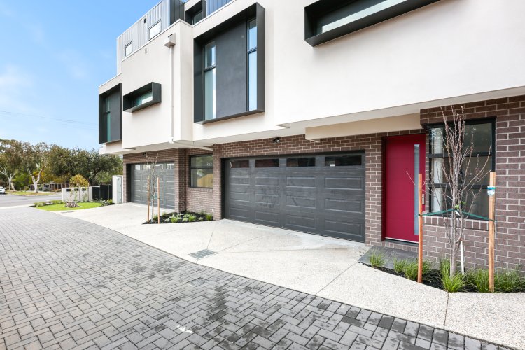 2&3/18 Holskamp Street Mount Waverley 3149